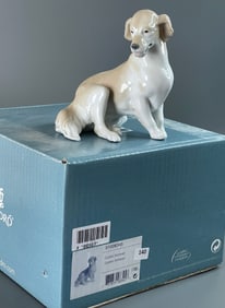 Lladro Golden Retriever Sculptor Juan Carlos Ferri Herrero Year Issued 2008 Year Retired 2018 Finish
