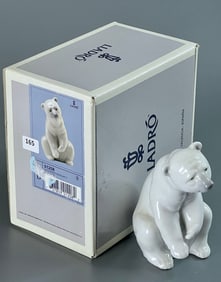 Lladro Osito Bonachon Blanco Polar Bear 01208 Spanish Name Osito Bonachon Blanco Sculptor Juan
