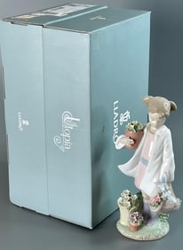 Lladro Delicate Nature #01008240 Spanish Name Naturaleza Delicada Sculptor Jose Santaeulalia Year
