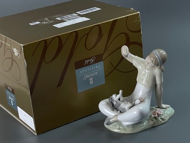 Rare Privilege Piece by Lladro Playtime with Petals 07711 Juego con Petalos Sculptor Javier Molina