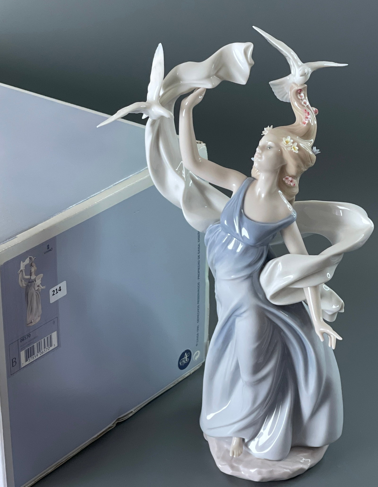 Nuevos Horizontes New Horizons 06570 Sculptor Virginia Gonzalez Year Issued 1999 Year Retired 2000 (1 of 7)