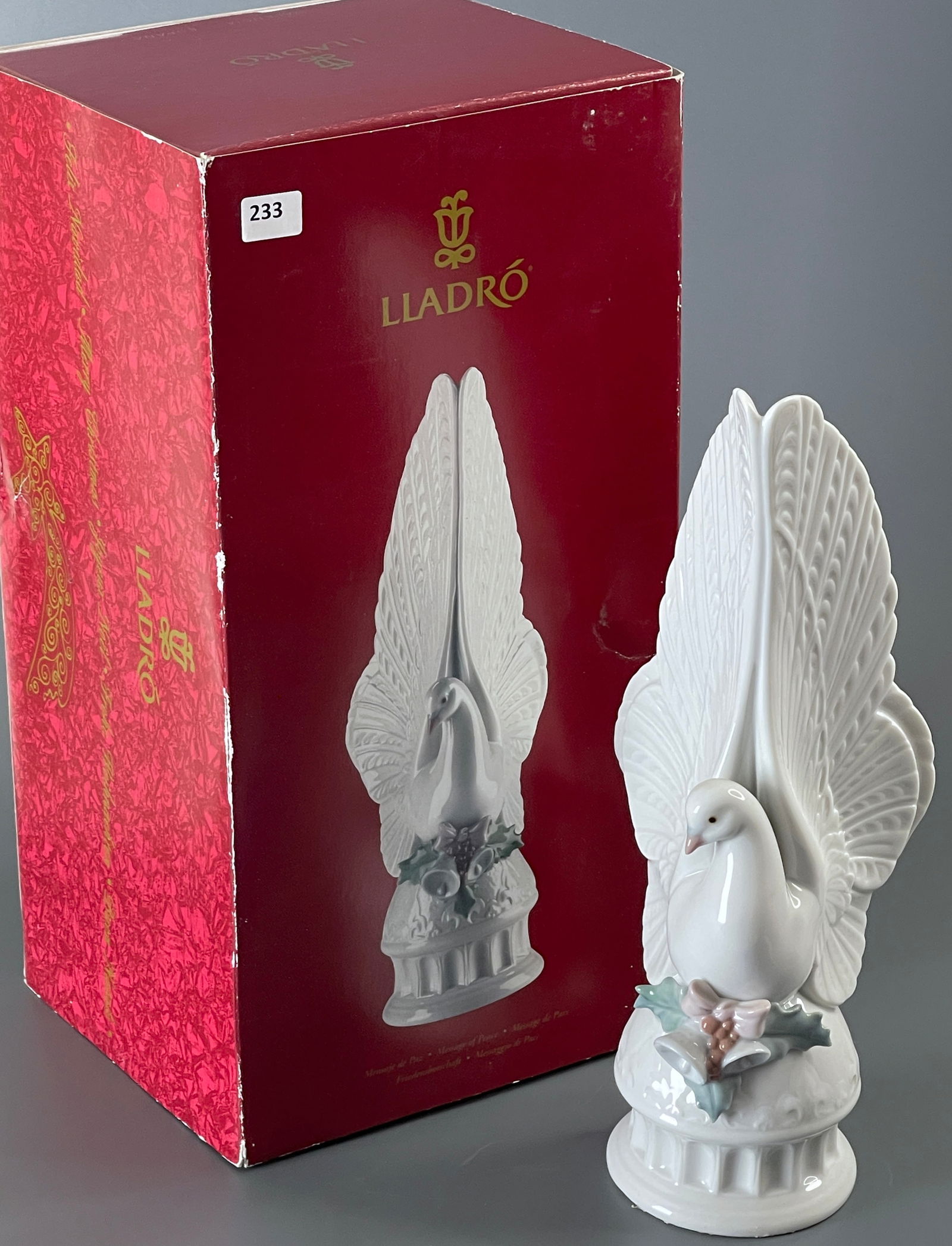 Lladro Christmas Dove Tree Topper Mensaje De Paz Item Number 06587 Message of Peace Porcelain (1 of 4)
