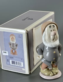 Sneezy 07535 Lladro Disney Snow White Dwarf Porcelain Figurine