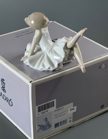 Little Ballerina III 01008127 Pequena Bailarina III Sculptor Jose Javier Malavia Last Retail $275.00