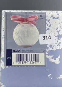 Lladro Christmas Holiday Ornament 16265 Santa Journey Matte Ball Papa Noel Sealed Box