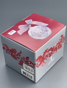 Lladro 2005 Christmas Ball Handcrafted in Matte Porcelain with the Year 2005 SKU 1018184