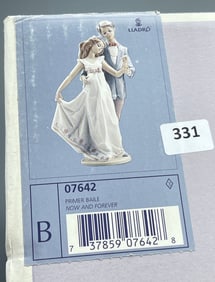 Lladro Porcelain Figurine 7642 Now and Forever Designed by Francisco Polope Made in Valencia Spain
