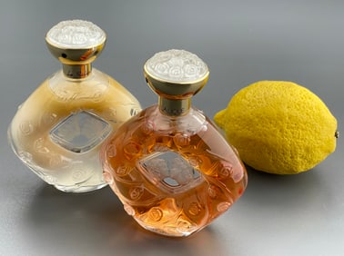 Vintage Le Baiser Lalique Crystal Flacon Frosted Cameo Glass Voile Parfumant Perfumed Body Veil Eau