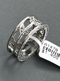 18K White Gold and .24 ct Diamond Leaf Ring Size 6