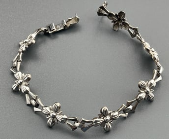 Floral Link Vintage W. E. Richards Co Bracelet Marked Sterling WRE