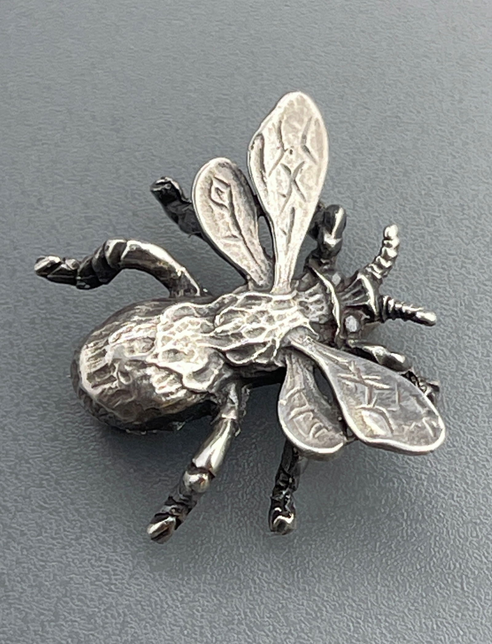 Bumble Bee Sterling Silver Brooch (1 of 3)