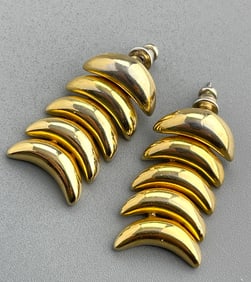 Gold Tone Dangling Pendant Earrings Vintage Costume Jewelry