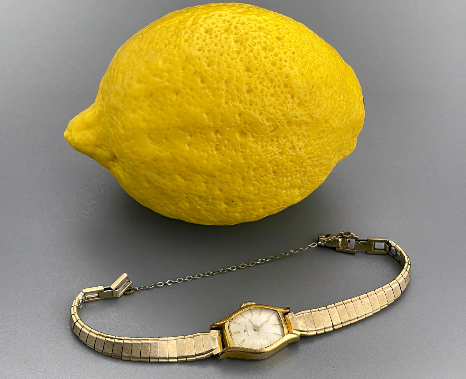 Bucherer Vintage Rolled Gold Lady Watch for Parts: Bucherer Vintage Rolled Gold Lady Watch for Parts Approximately 15/16 x 5/8 inches.