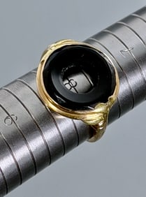 Unusual Round Cut Black Opal 10K Gold Ring Size 8