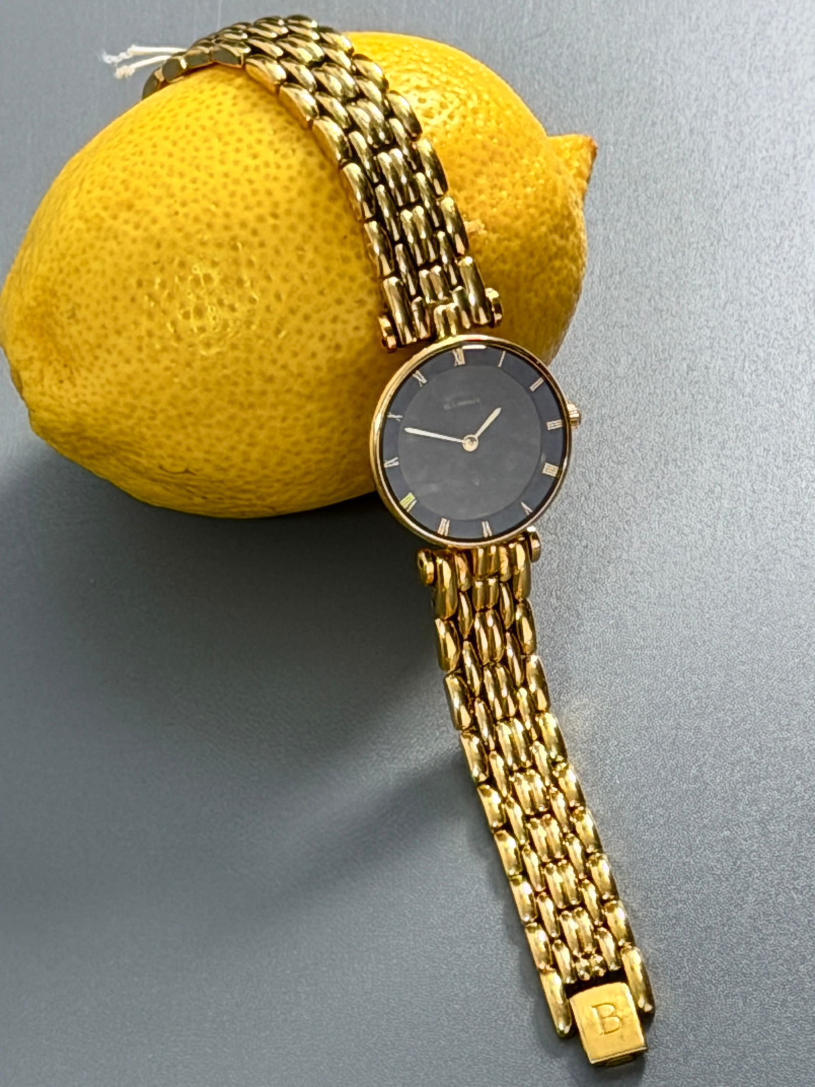 Bucherer Gold Plated Quartz Ladies Swiss Watch Monte Sereno Estate: Bucherer Gold Plated Quartz Ladies Swiss Watch Monte Sereno Estate. Please Note: Vidi Vici Gallery does not test clocks, watches, musical instruments, photo, video or electronic equipment, does not pr