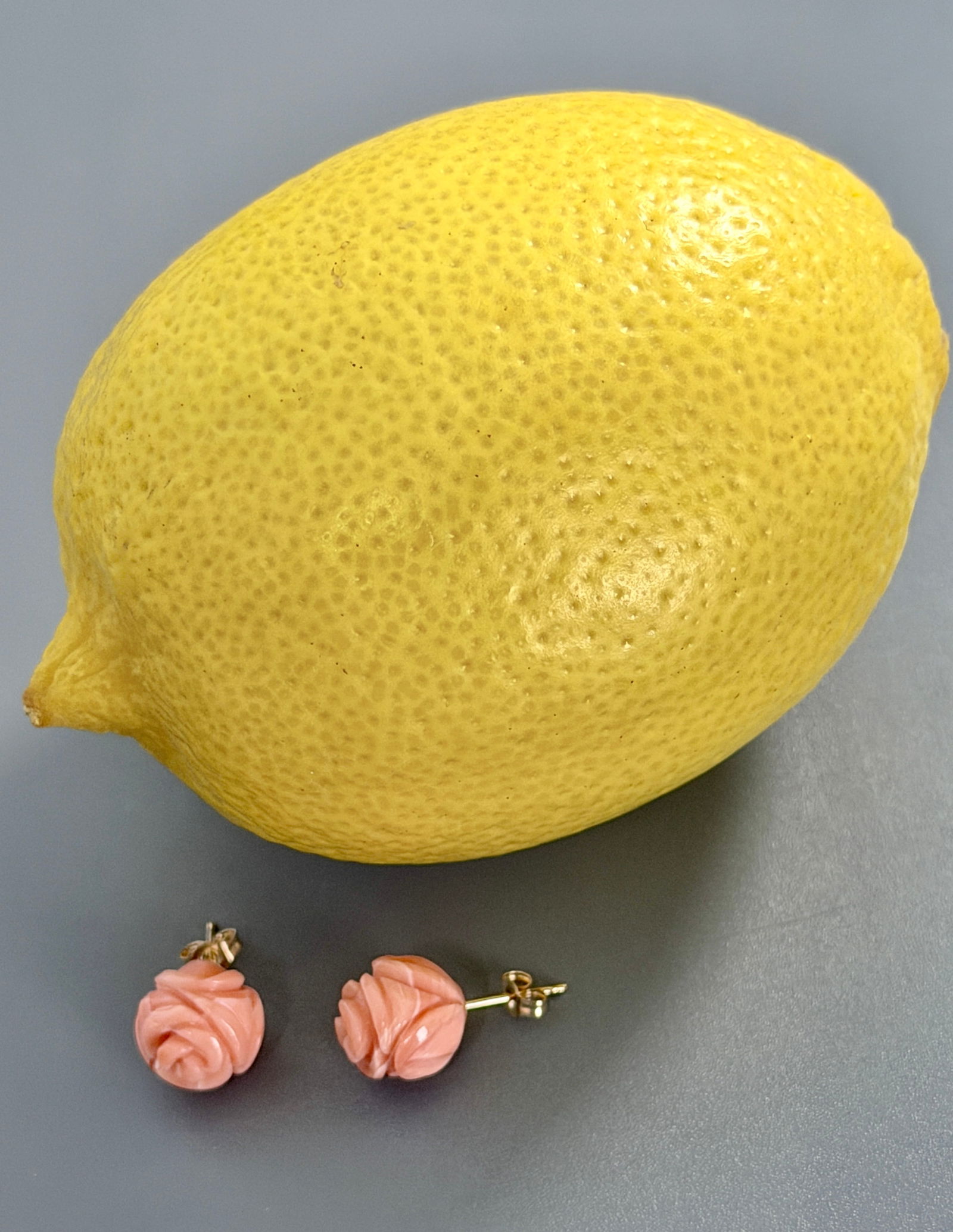 Carved Angel Skin Coral 14K Gold Stud Earrings Pelle d'Angelo Flower (1 of 4)