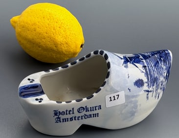 Vintage Delft Blue Amsterdam Okura Hotel Ashtray Holland Windmill Clog Ceramic Klomp Mid Century