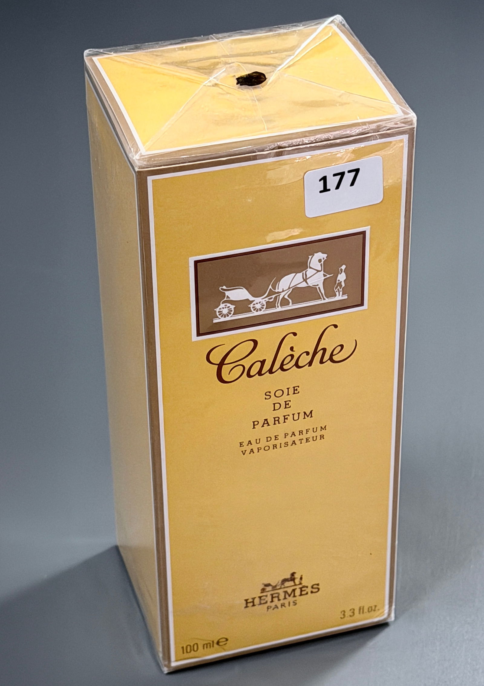 Hermes Paris Caleche Vintage Soie de Parfum Sealed Box 100ml: Hermes Paris Caleche Vintage Soie de Parfum Sealed Box 100ml Approximately 2 5/8 x 2 1/4 x 6 1/8 inches boxed. For all high ticket items, including watches and jewelry, thebuyer identity has to be con