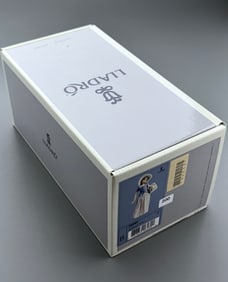 Lladro Tailor Made Vintage Never Used Porcelain Figurine #6489 in Original Box