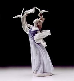 Lladro New Horizons 06570 Porcelain Figurine Retired Nuevos Horizontes Sculptor Virginia Gonzalez