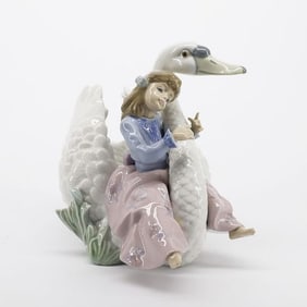 Large Figurine Lladro # 5704 Swan Song Vintage Retired Item 01005704 Made in Spain Spanish Name