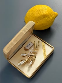 Jennifer Moore Unused Boxed Mid Century Costume Jewelry Brooch