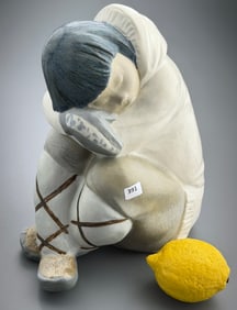 Eskimo Boy Lladro 12007 Large Sculpture Nino Esquimal Blanco Gres Finish Sculptor Juan Huerta