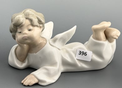 Lladro Angel Laying Down Figurine in Glossy Porcelain Made in Spain