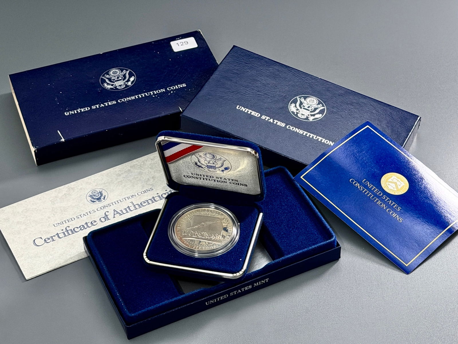 Silver Dollar 1987 US Mint Constitutional Coin in Original Packaging (1 of 4)