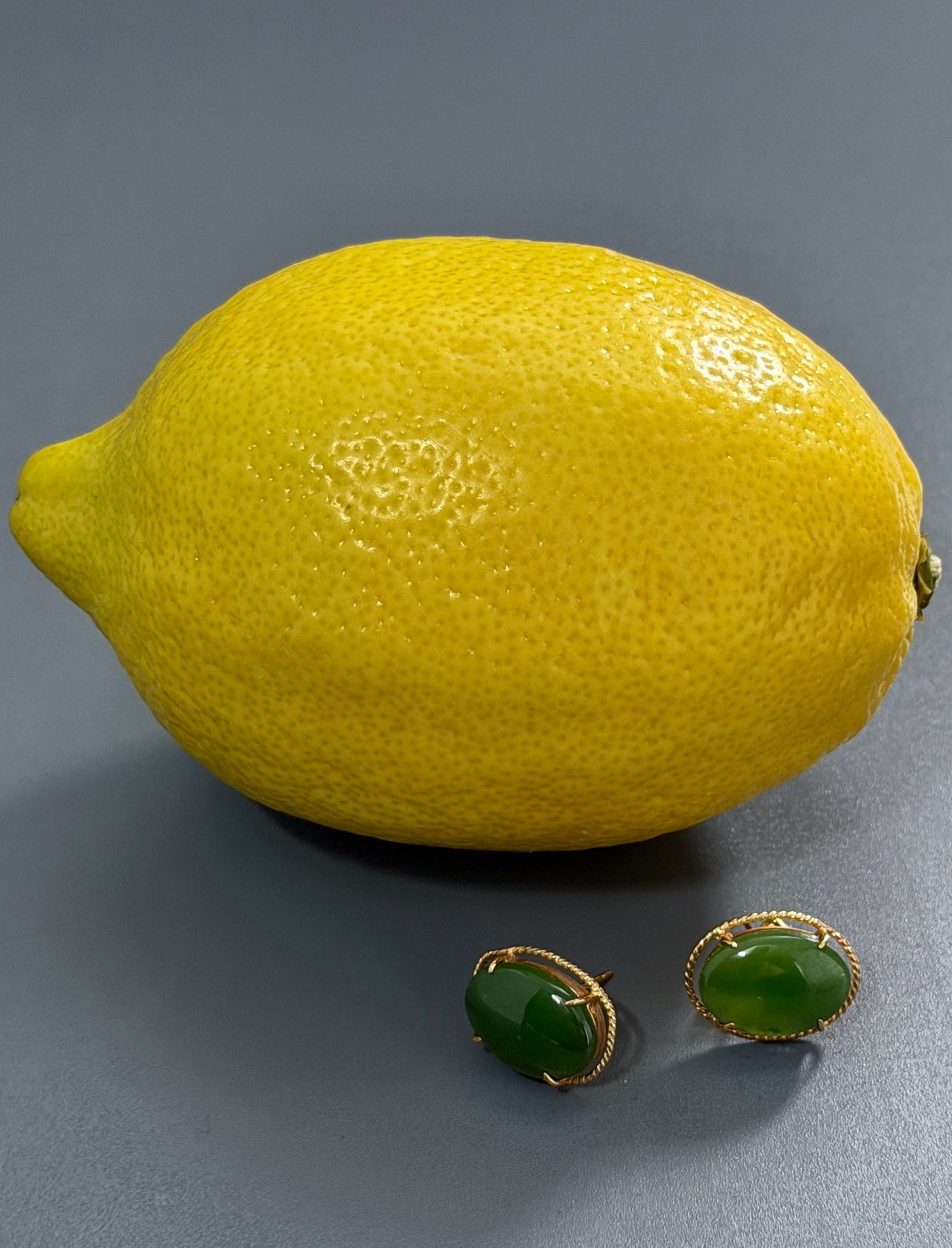 Estate Costume Jewelry Green Nephrite Jade Cabochon Studs Earrings: Estate Costume Jewelry Green Nephrite Jade Cabochon Studs Earrings Approximately 5/8 x 1/2 inches.