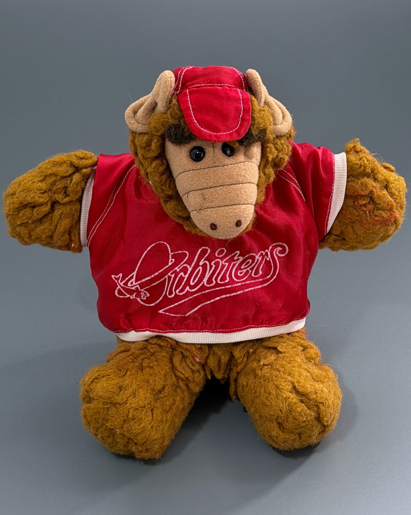 Vintage ALF Orbiters Burger King Baseball Hand Puppet Collectable Toy: Vintage ALF Orbiters Burger King Baseball Hand Puppet Collectable Toy Approximately 10 1/2 inches.