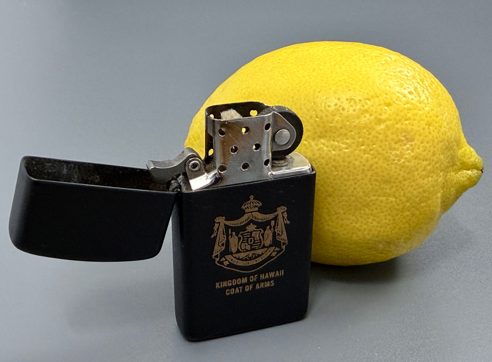 Kingdom of Hawaii Coat of Arms Zippo Cigarette Lighter (1 of 4)