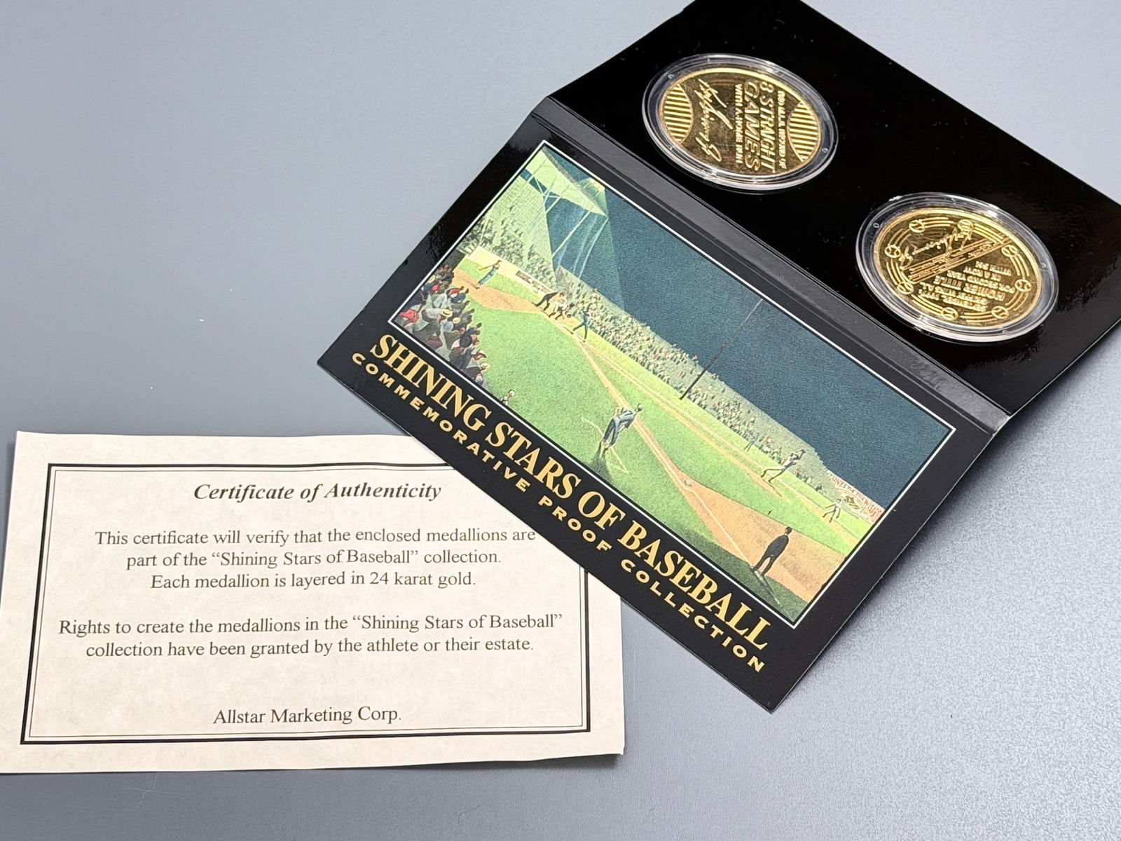 Ken Griffey Jr Shining Stars of Baseball Commemorative Proof Set Major League 24K Gold Layered: Ken Griffey Jr Shining Stars of Baseball Commemorative Proof Set Major League 24K Gold Layered Medallions