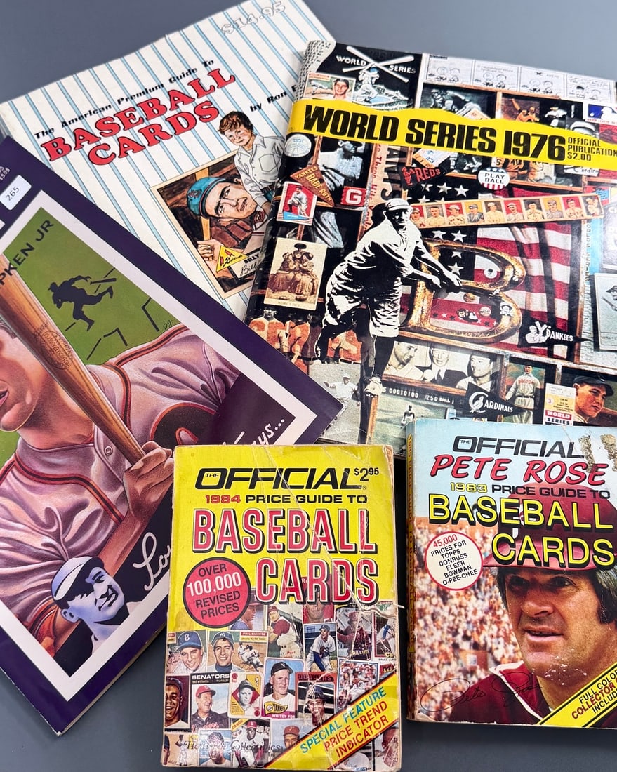 Lot of Collectible Baseball Card Price Guides & Magazines (1 of 3)