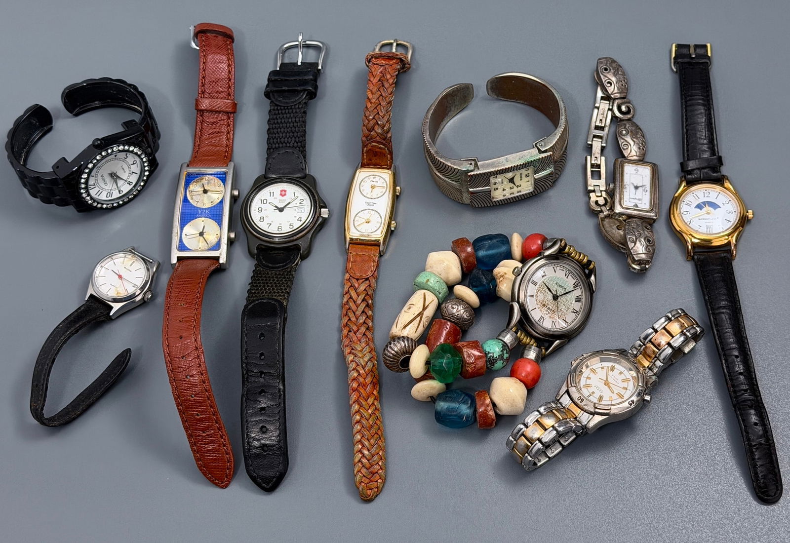 Lot of 10 Used Quartz Watches No Battery Untested Sold As Is For Parts (1 of 6)