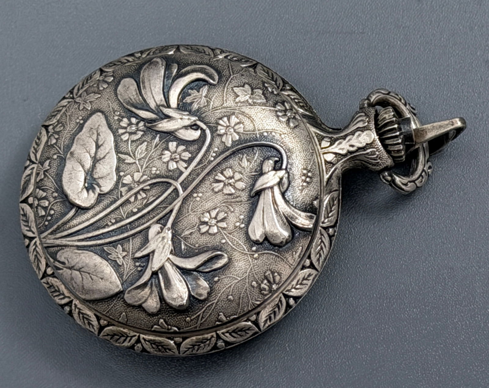 Swiss Hunter Case Art Nouveau Style Pocket Watch White Enamel Dial with Roman Numerals and: Swiss Hunter Case Art Nouveau Style Pocket Watch White Enamel Dial with Roman Numerals and Polychrome Flower Garland Accent Victorian Lady Croquet Scene Embossed Lid Cover Quality Mechanical Incabloc