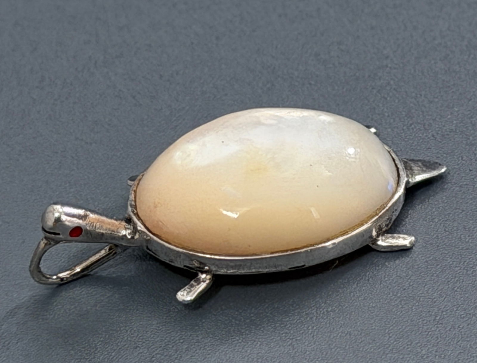 Vintage Hawaiian Silver Turtle Mother Of Pearl Pendant (1 of 5)