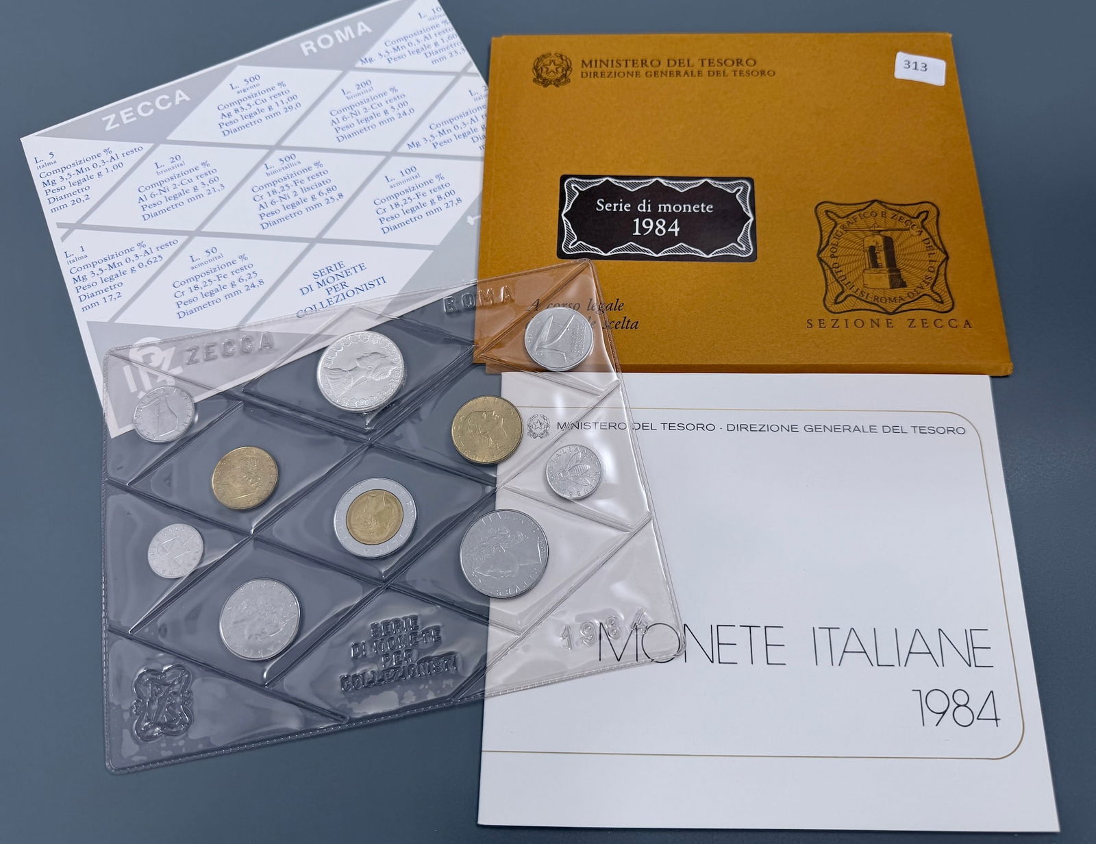 Italian Treasury Ministry 1984 Italian Lira Coin Collection Set still in its original packaging.: Italian Treasury Ministry 1984 Italian Lira Coin Collection Set still in its original packaging.