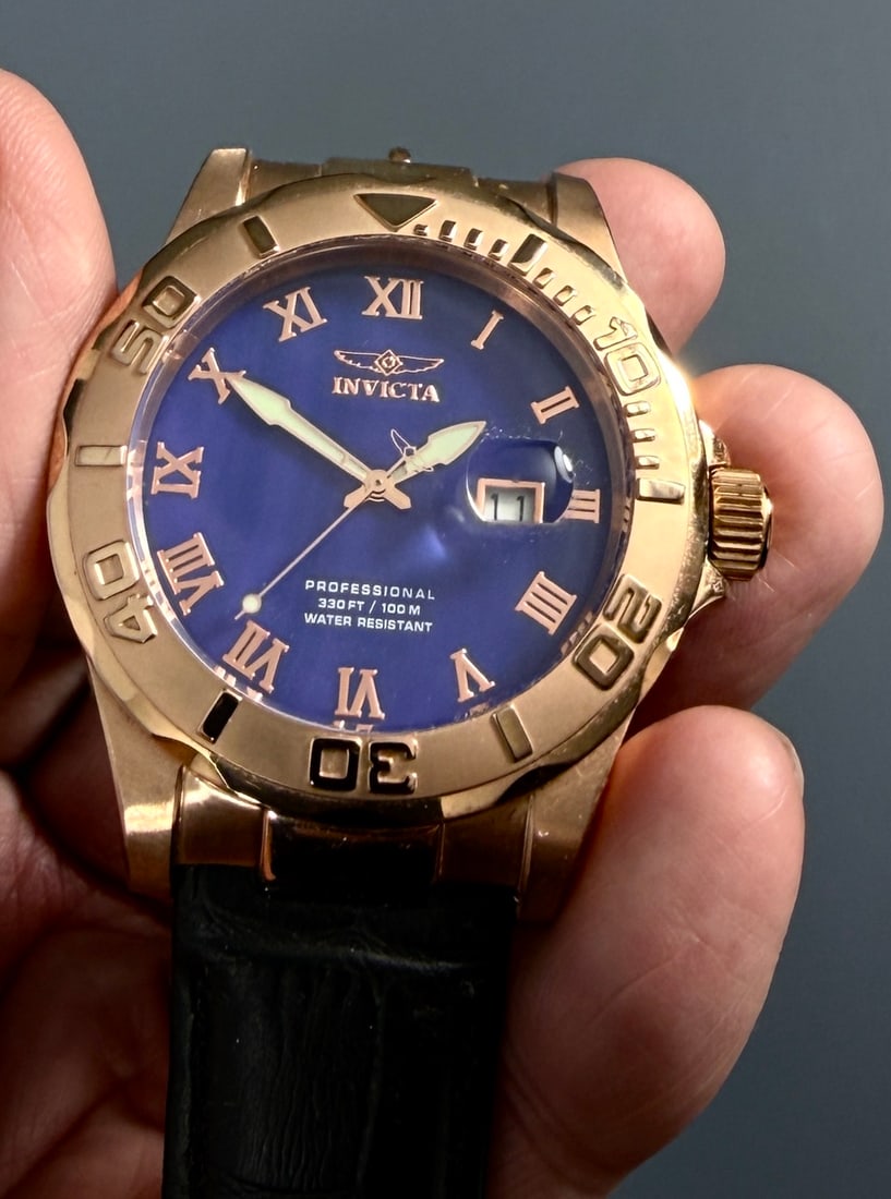 Invicta Pro Diver Rose Gold Tone 1715 Watch 100 Meters / 330 Feet Water Resistant Blue Dial Black (1 of 8)