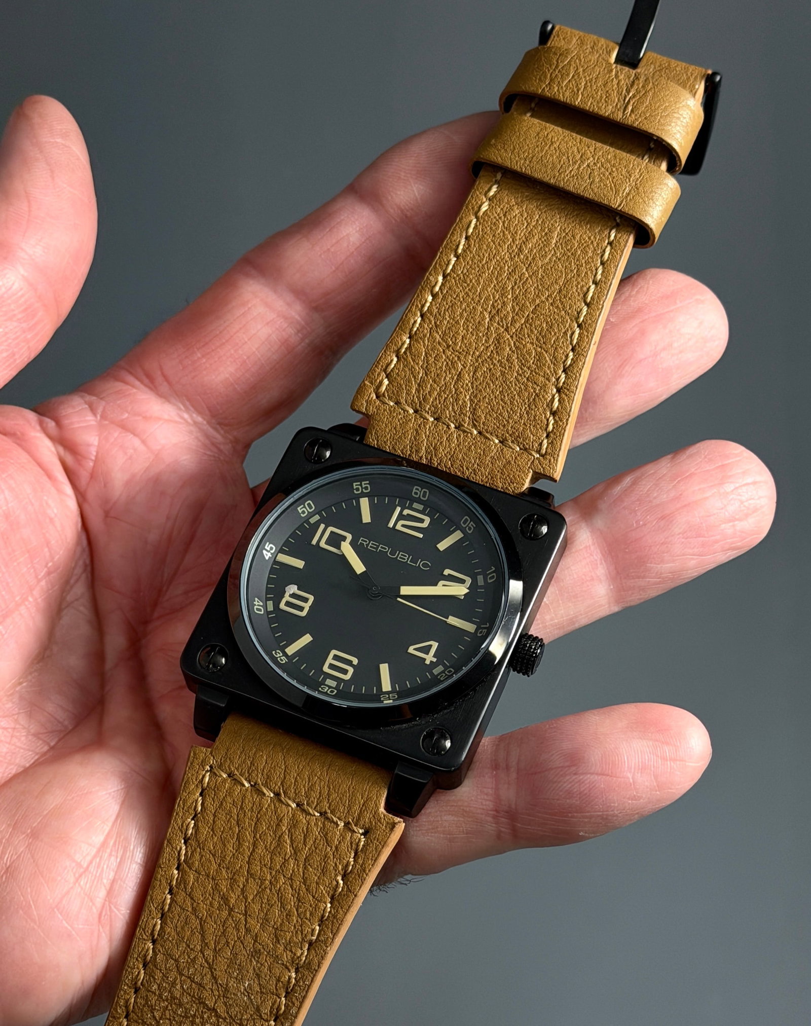 Large Aviation Style Republic Watch Black Dial Square Case Thick Leather Strap: Large Aviation Style Republic Watch Black Dial Square Case Thick Leather Strap