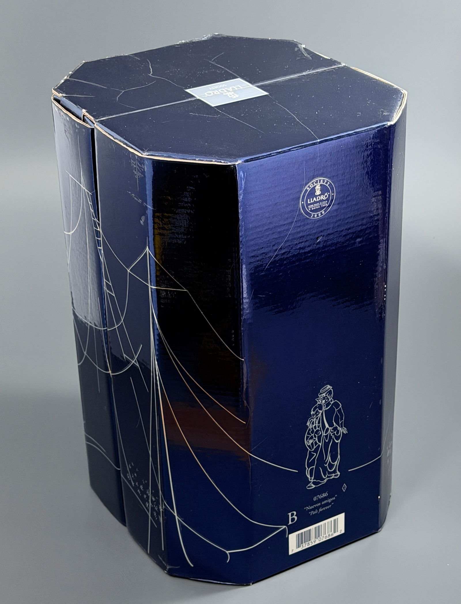 Lladro 7686 Society Pals Forever Retired Porcelain Figurine Never Used: Lladro 7686 Society Pals Forever Retired Porcelain Figurine Never Used