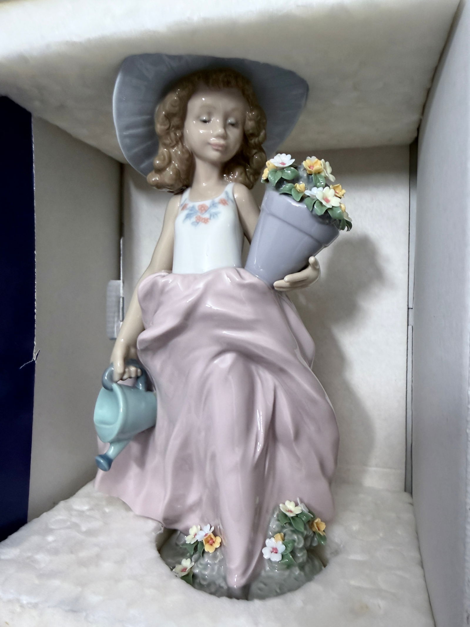 Lladro Society 7676 Porcelain Figurine A Wish Come True Still in Original Box (1 of 3)