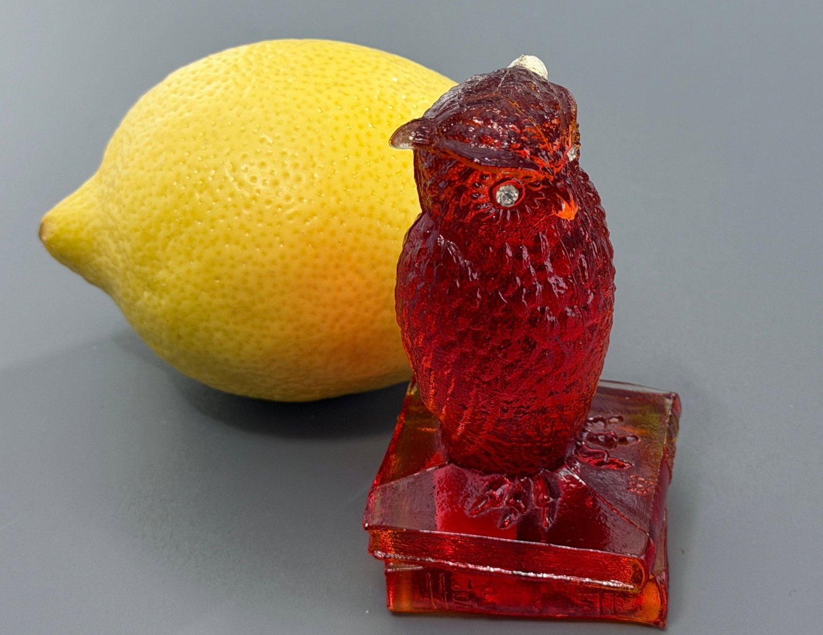 Degenhart Amberina Glass Wise Ole Owl Paperweight Figurine with Clear Sparkly Rhinestone Eyes (1 of 6)