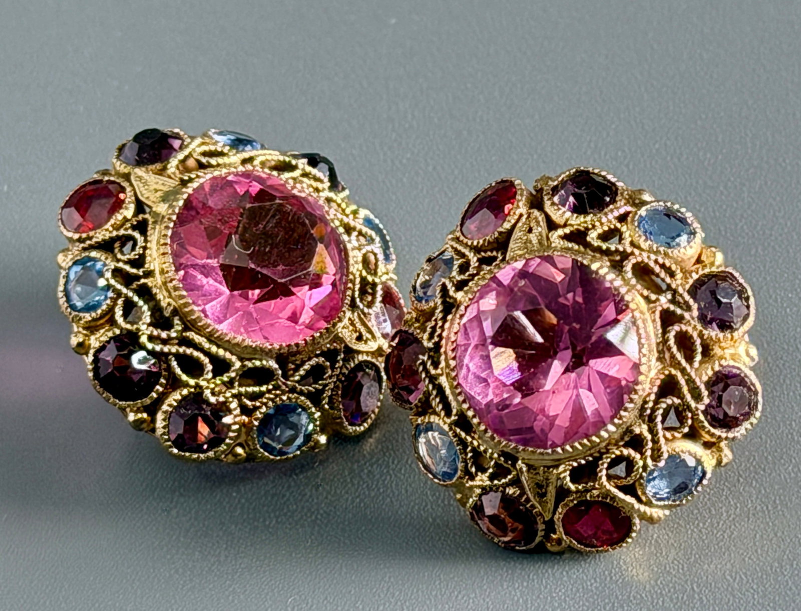 Authentic Vintage 1950s Hattie Carnegie Cluster Clip Earrings Massive Brilliant Round Cut Amethyst (1 of 7)