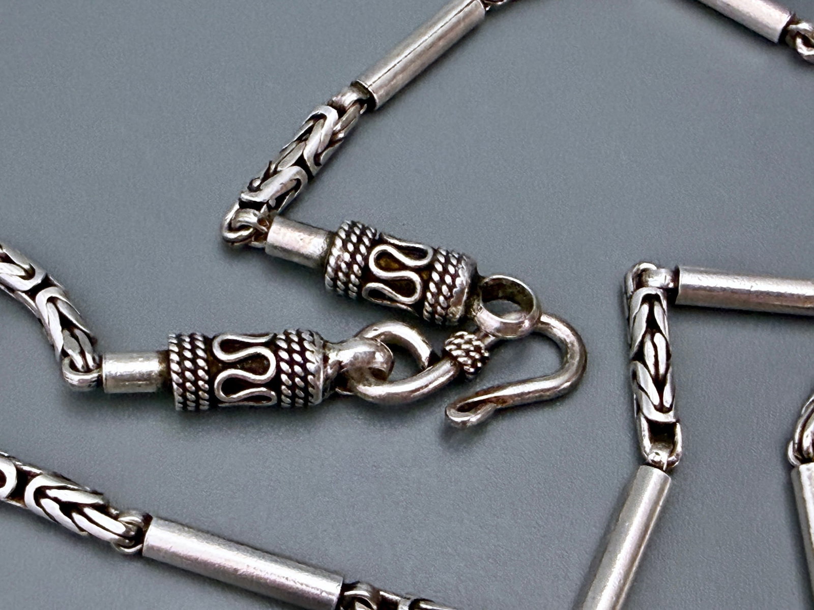 925 Sterling Silver Byzantine Bar Tube Link Chain Vintage Geometric Necklace 23g Hook Clasp Unisex: 925 Sterling Silver Byzantine Bar Tube Link Chain Vintage Geometric Necklace 23g Hook Clasp Unisex Approximately 18 1/2 inches measured side to side.