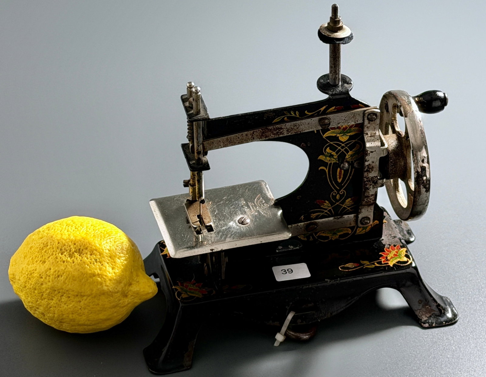 Antique German Cast Iron Toy Sewing Machine Hand Crank Floral Stencil Black Gold (1 of 7)