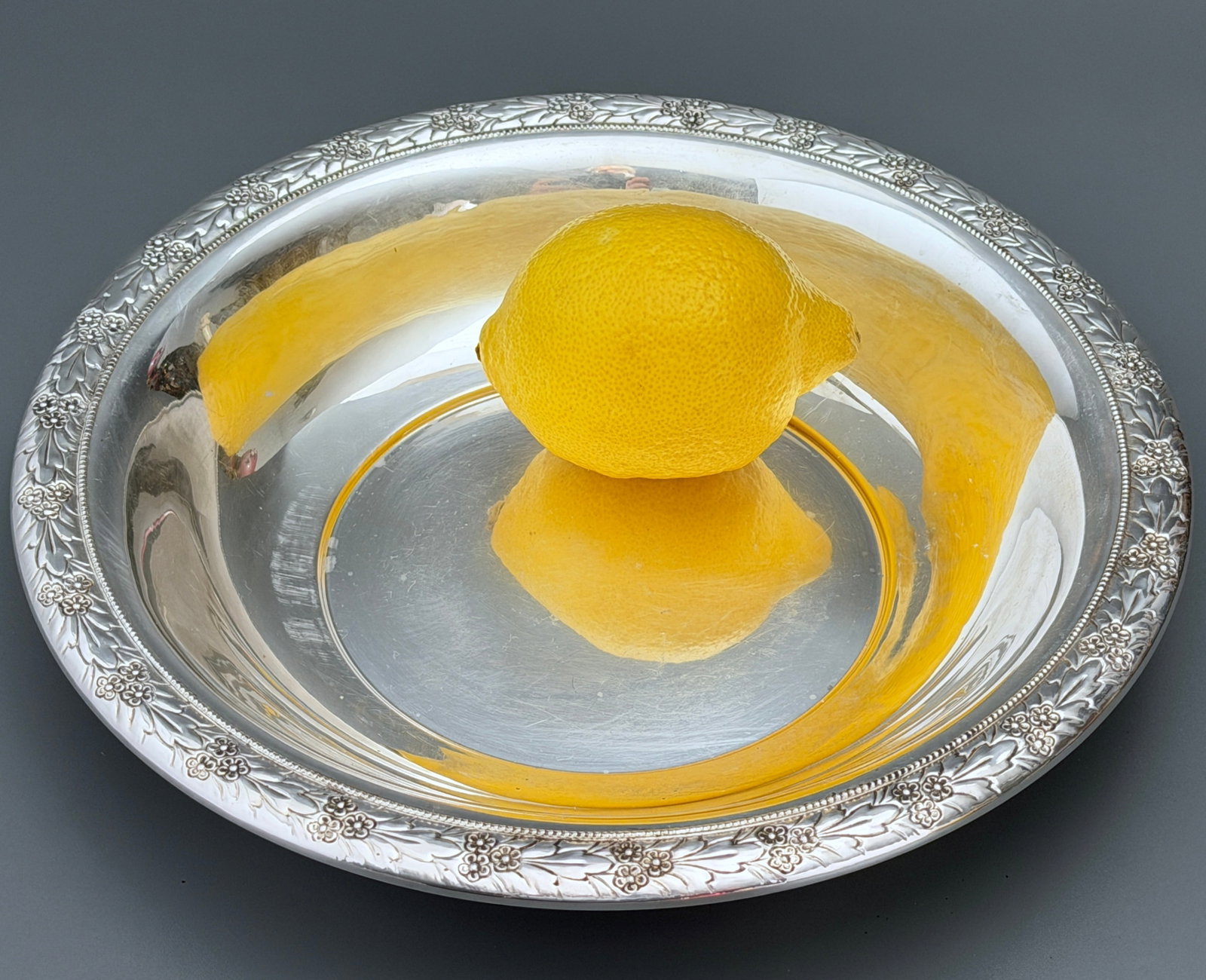 American Antique Art Nouveau Sterling Silver Serving Bowl Fine Floral Repousse Wide Rim Decorative: American Antique Art Nouveau Sterling Silver Serving Bowl Fine Floral Repousse Wide Rim Decorative Centerpiece Dish Pattern No 1146 Solid 925 Silver 183 Grams Estate Hollowware Approximately 1 3/8 x 9