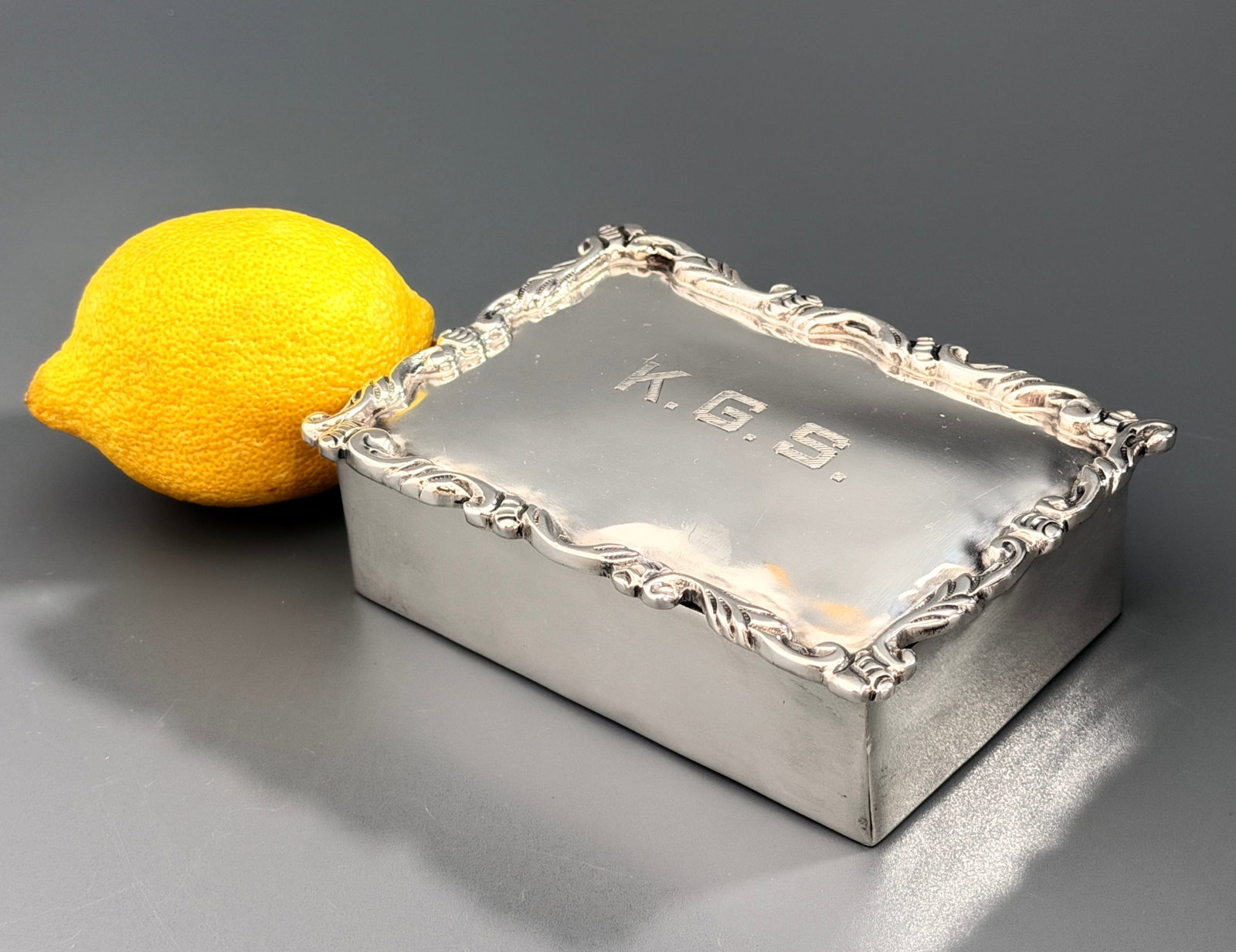 Heavy Gauge Sterling Silver 925 Vintage Trinket Box Monogrammed 293 Grams (1 of 9)