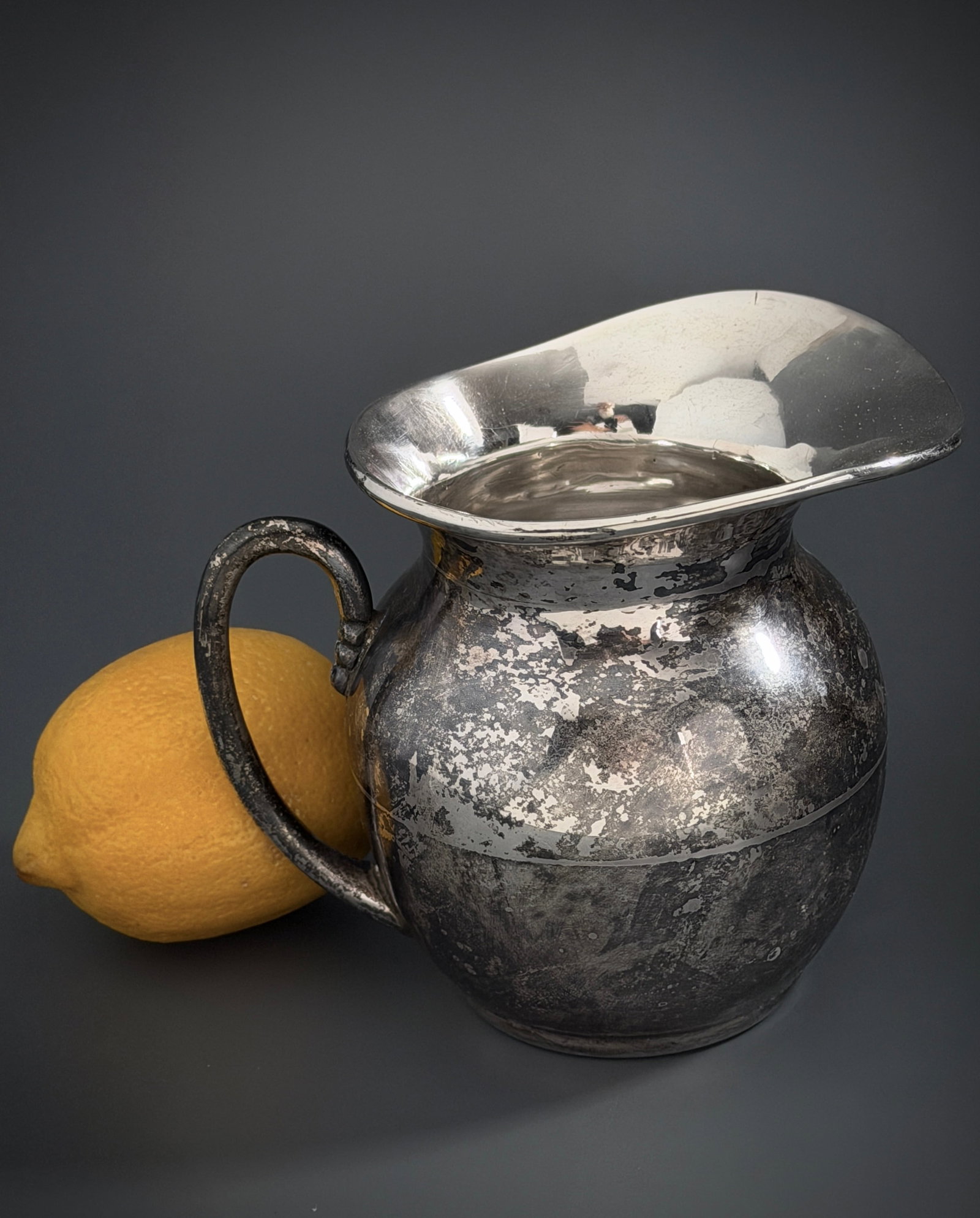 Mexican Sterling 8.72 ozt Pitcher Vintage C Zurita Modernis Silver Hecho En Mexico Cream Pitcher Jug: Mexican Sterling 8.72 ozt Pitcher Vintage C Zurita Modernis Silver Hecho En Mexico Cream Pitcher Jug Marked STERLING 925 Approximately 271.13 grams total weight (approx. 8.72 troy ounces) Approximatel