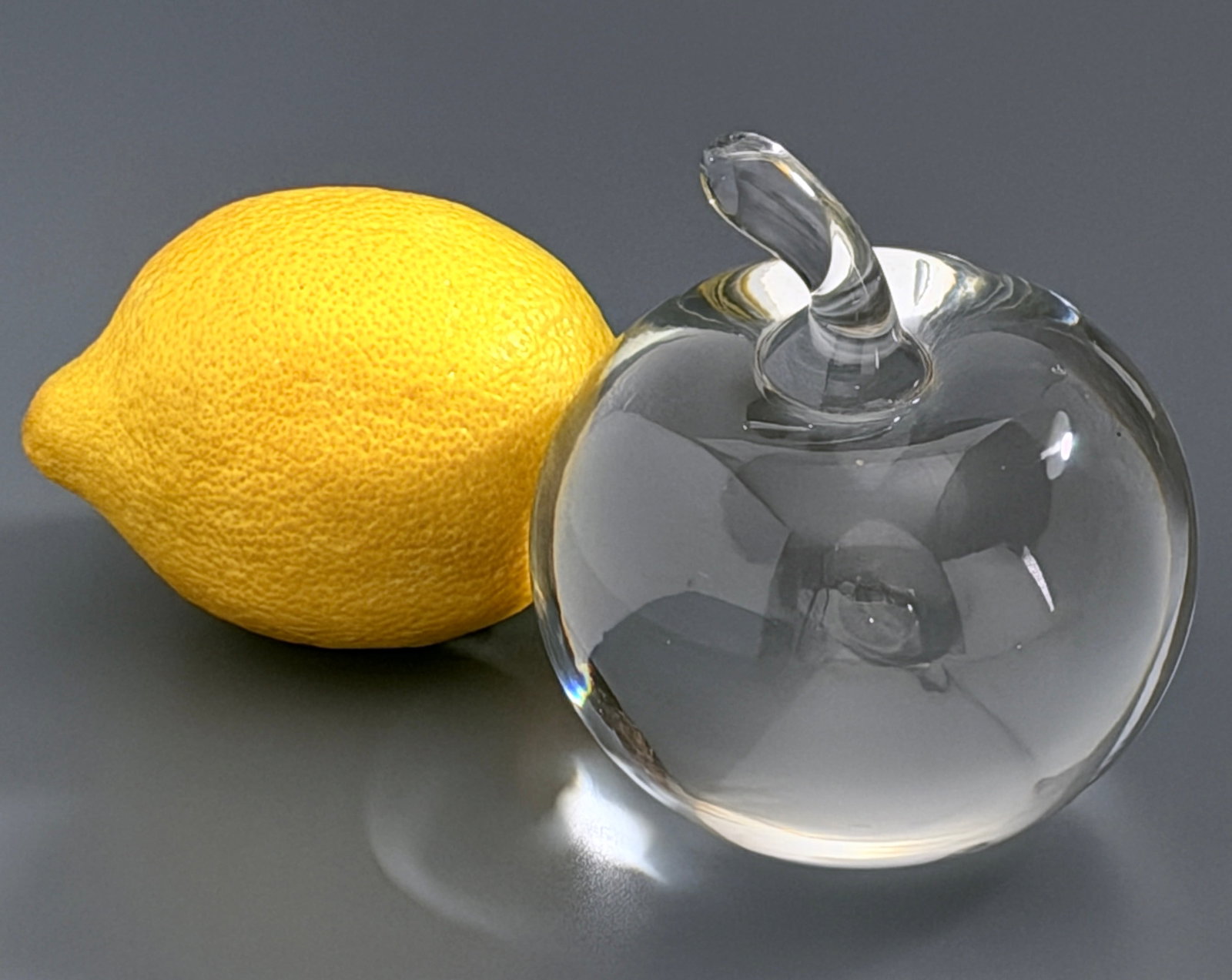 Vintage Clear Art Glass Apple Paperweight Solid Crystal Fruit Sculpture Figurine Office Desk Decor (1 of 5)